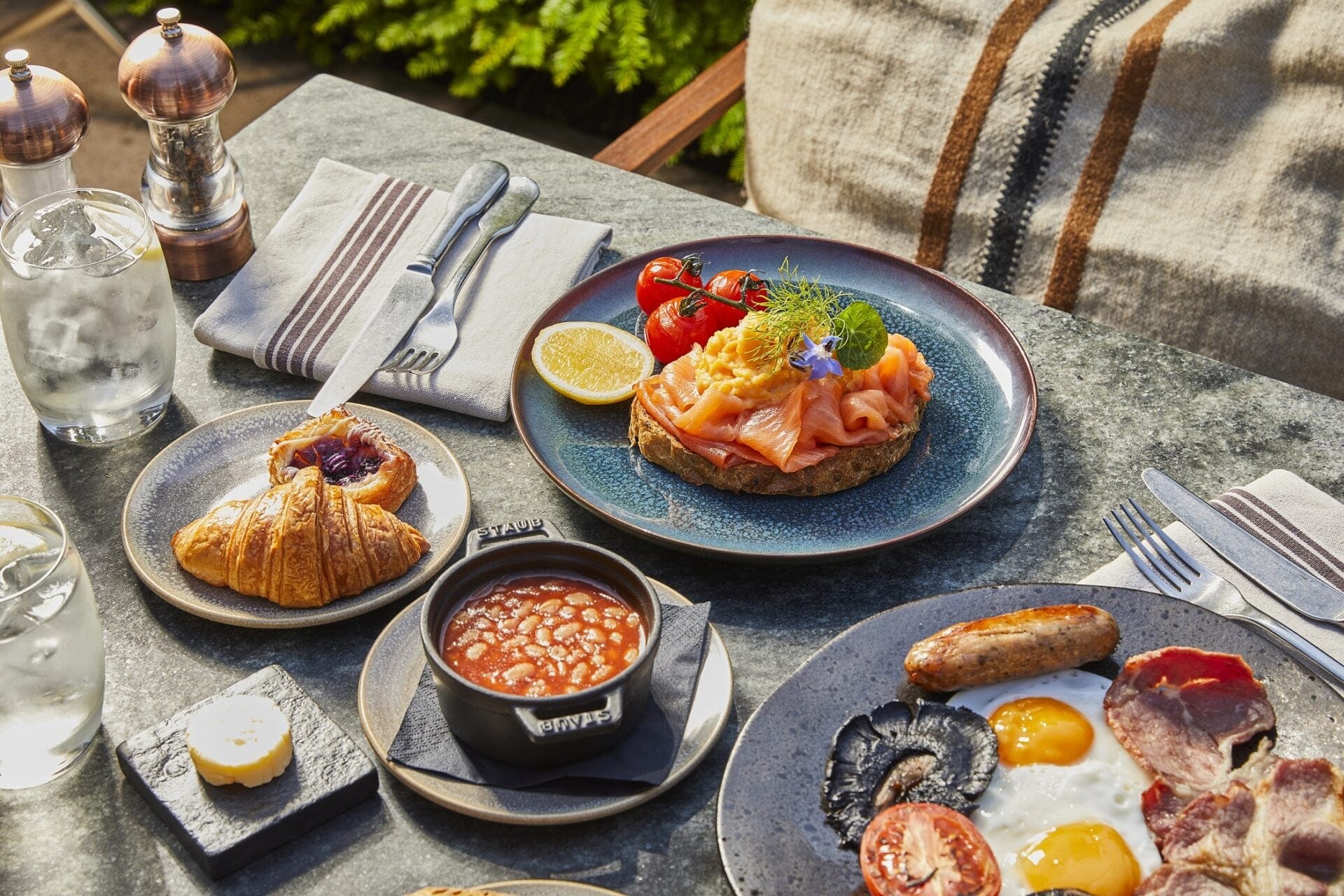 breakfast at The Stables